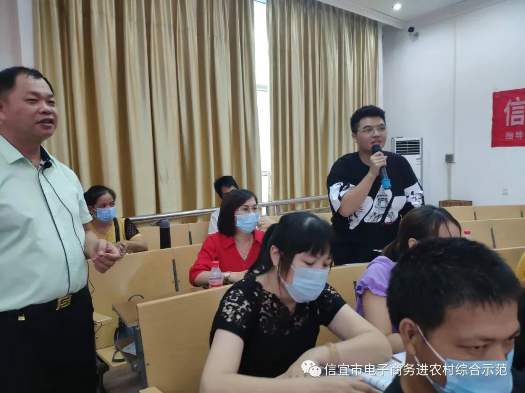 信宜东镇最新招聘信,信宜东镇最新招聘信,高科技产品引领未来,体验科技魅力,开启智能生活新篇章