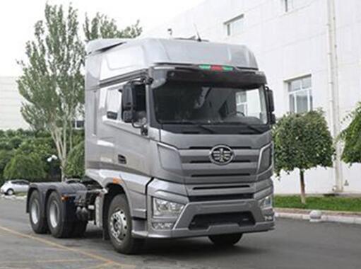 解放J7最新款600马力性能解析与驾驶体验分享