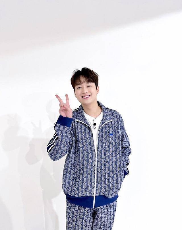 李灿元最新风采,时代之光下的璀璨星辰