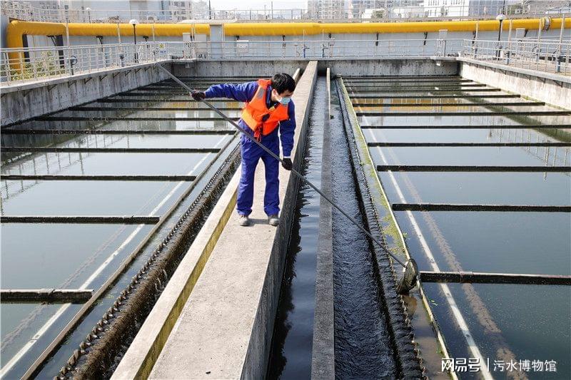 污水处理工最新招聘,行业现状、观点分析与个人立场探讨