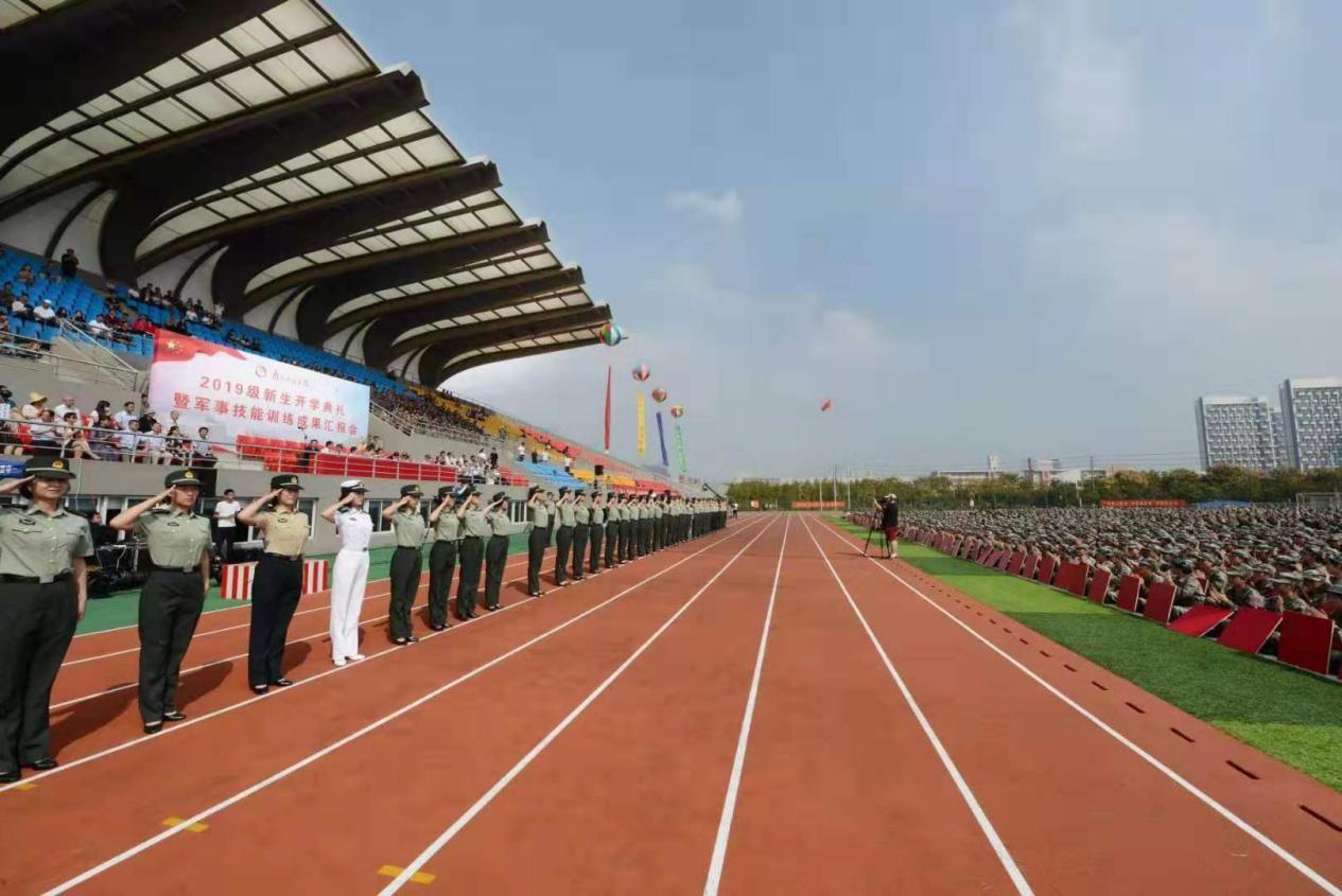 最新军事题材电视剧,热血战场,展现时代英雄风采