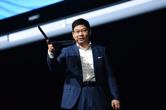 黄晓明最新动态,科技智能引领未来潮流