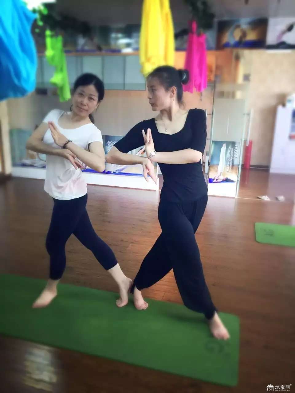 舞韵瑜伽精选,古典与现代的优雅交融之美