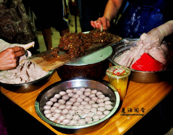 最新小吃制作机揭秘,小巷美食秘境的独家探索之旅