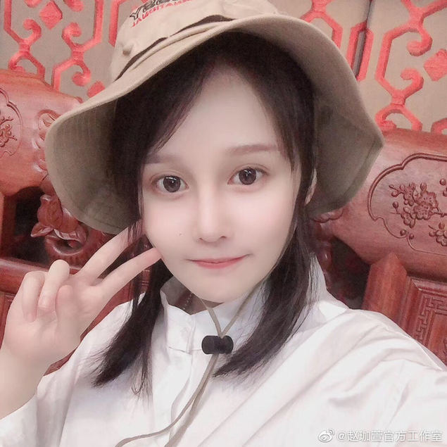 演员球球，星光璀璨，演技闪耀之路