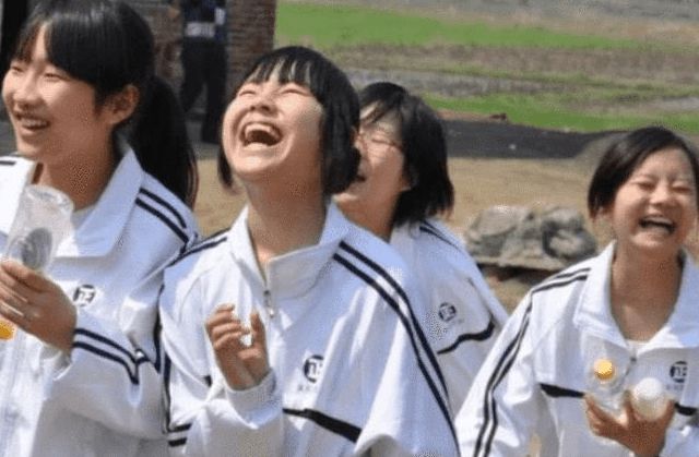 2025正版资料免费大全,行动规划执行_父母版57.896