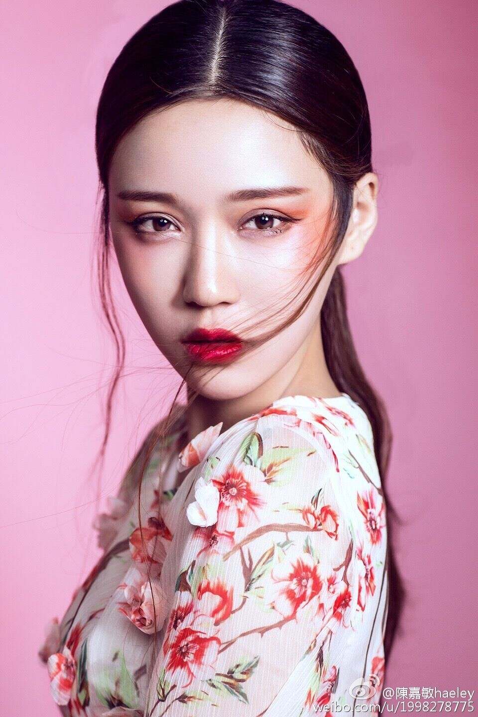 陈嘉敏演员个人资料,星光小巷与隐藏小店的探索之旅