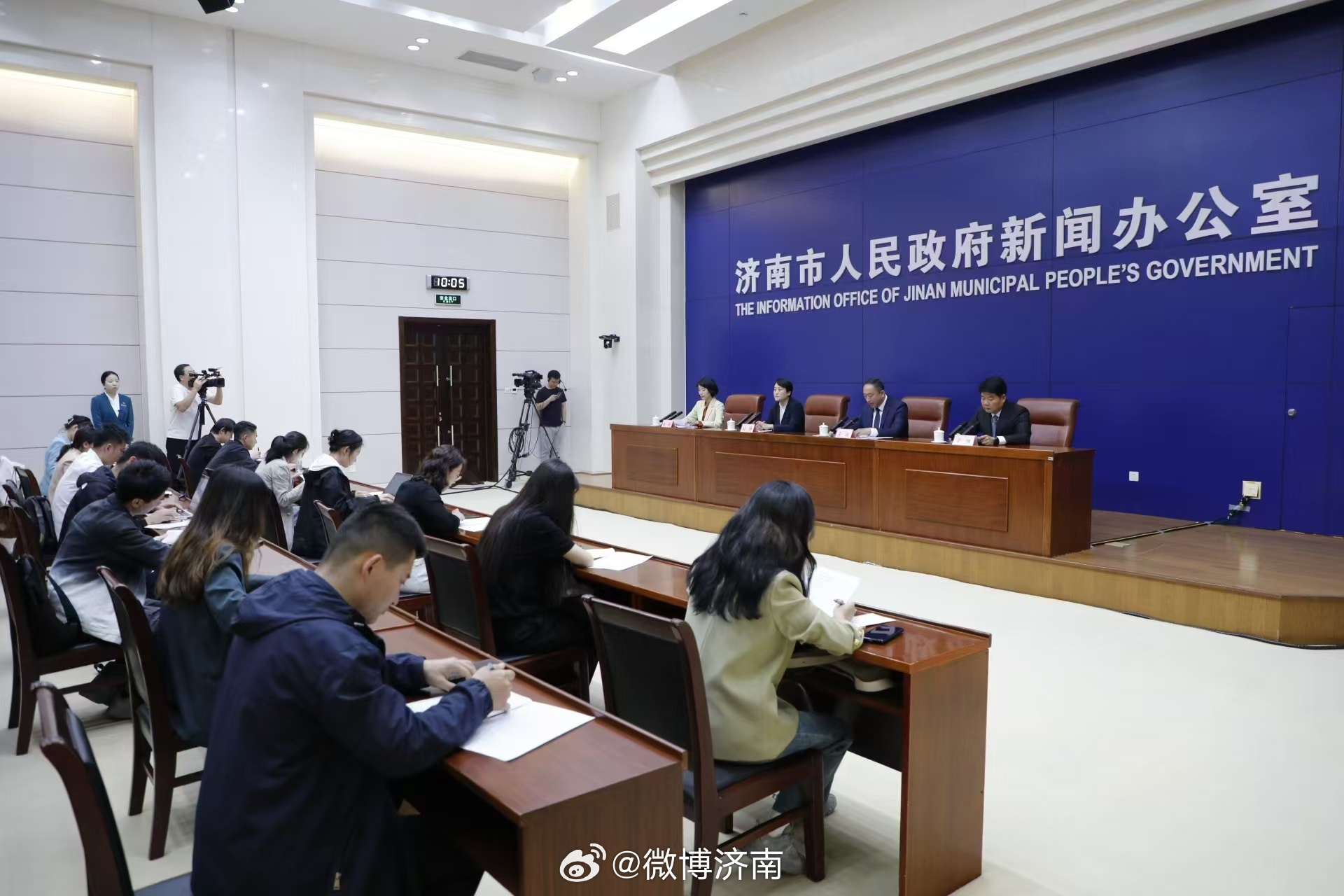 济南新闻最新动态，城市发展与民生改善同步推进