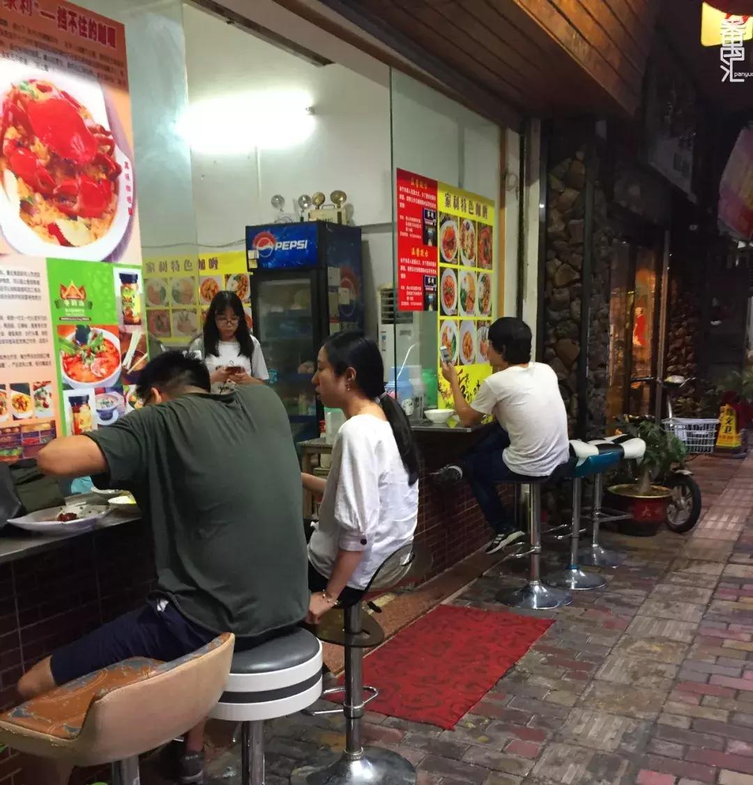 最新网图探秘，小巷深处的隐藏版特色小店